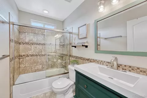 Bath - 2371 Broadleaf Loop, Castle Rock, CO 80109 photo 4 of 5