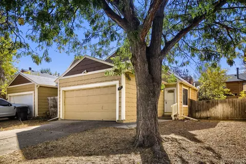 1021 Townley Cir, Longmont, CO 80501