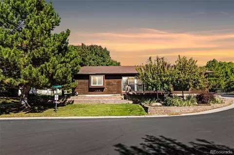 17 Curtis Ct, Broomfield, CO 80020