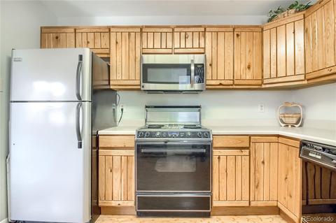 1853 S Beech St, Lakewood, CO 80228 photo 10
