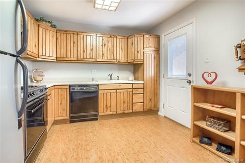 1853 S Beech St, Lakewood, CO 80228 photo 8