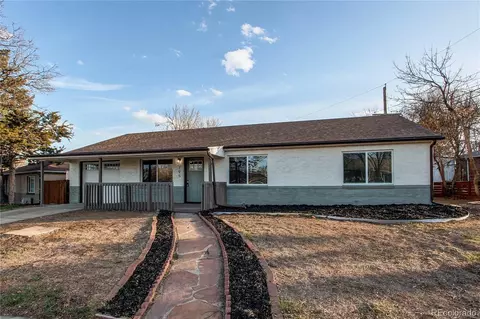 795 Troy Ct, Aurora, CO 80011