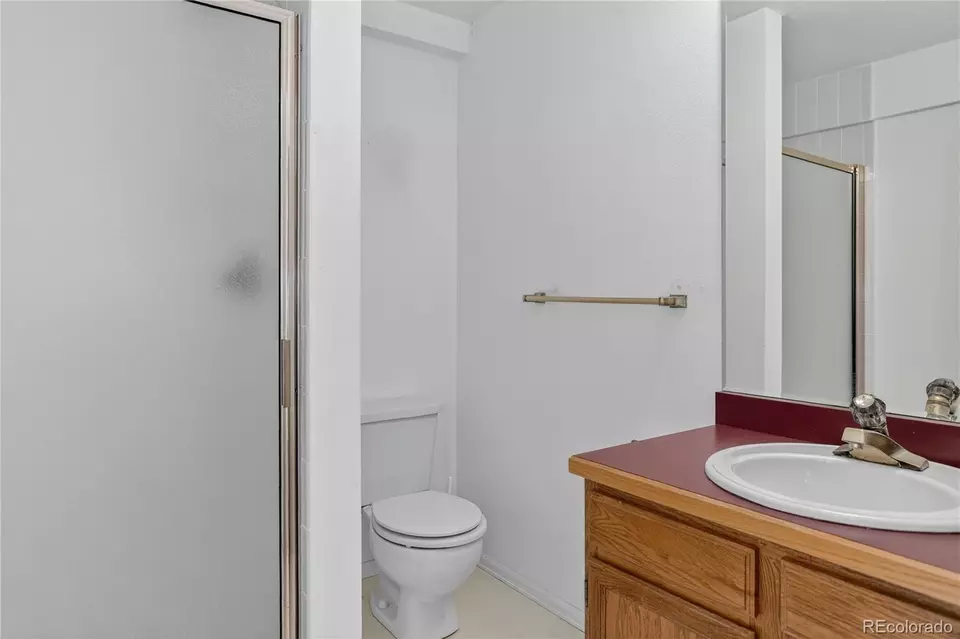Bath - 7971 Arrowhead Ct, Lone Tree, CO 80124 photo 4 of 4