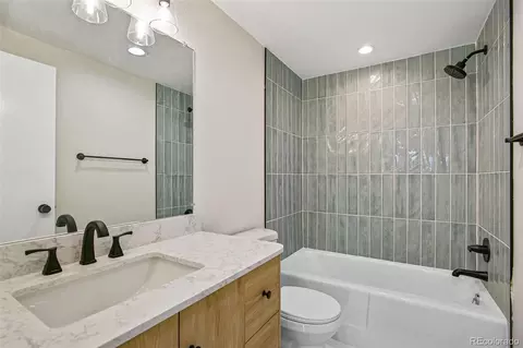 Bath - 2000 E 12th Ave #15D, Denver, CO 80206 photo 1 of 2