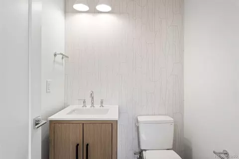 Bath - 5894 E 14th Ave, Denver, CO 80220 photo 1 of 5