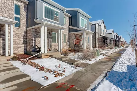 22241 E 7th Pl, Aurora, CO 80018 photo 2