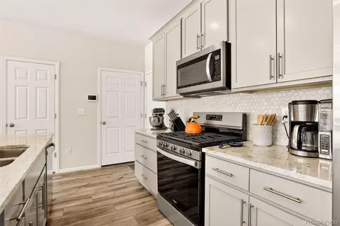22241 E 7th Pl, Aurora, CO 80018 photo 11