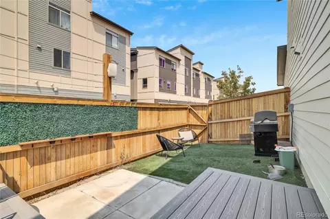 Exterior - 9811 E 56th Pl, Denver, CO 80238 photo 8 of 9