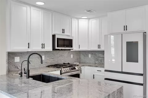 Kitchen - 9811 E 56th Pl, Denver, CO 80238 photo 5 of 5