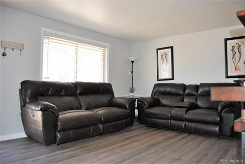 451 Iola St, Aurora, CO 80010 photo 6
