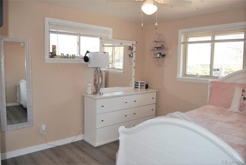 451 Iola St, Aurora, CO 80010 photo 9