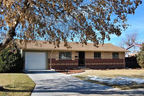 451 Iola St, Aurora, CO 80010 photo 1