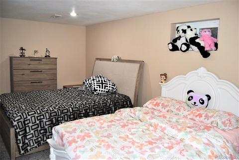 451 Iola St, Aurora, CO 80010 photo 35