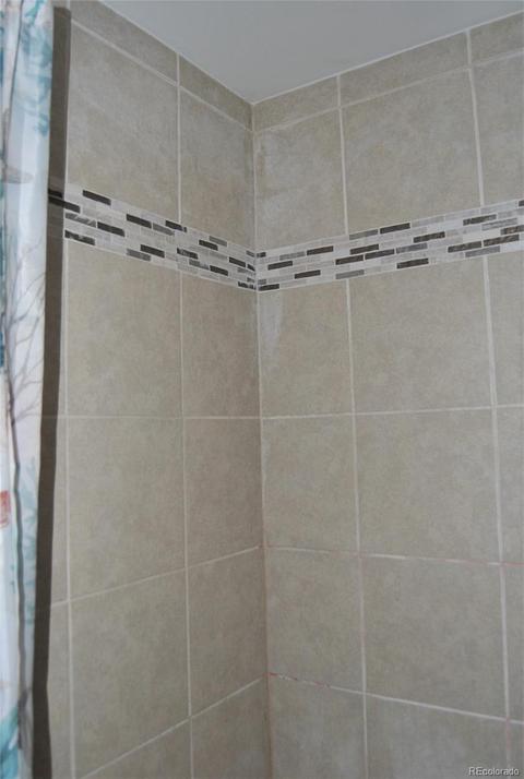 451 Iola St, Aurora, CO 80010 photo 24