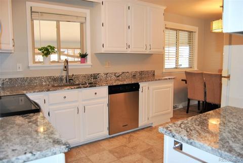 451 Iola St, Aurora, CO 80010 photo 18