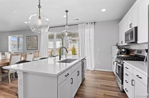 Kitchen - 22033 E Stanford Dr, Aurora, CO 80015 photo 2 of 4