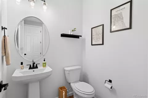 Bath - 22033 E Stanford Dr, Aurora, CO 80015 photo 1 of 4