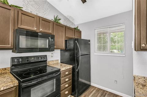 4804 Cornish Ct, Denver, CO 80239 photo 9