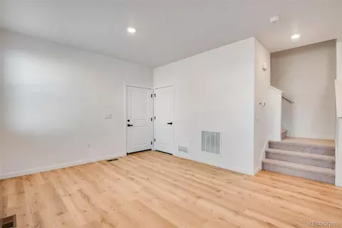 22534 E 6th Pl, Aurora, CO 80018 photo 10