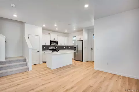 22534 E 6th Pl, Aurora, CO 80018 photo 7