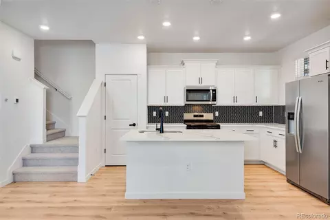 22534 E 6th Pl, Aurora, CO 80018 photo 17