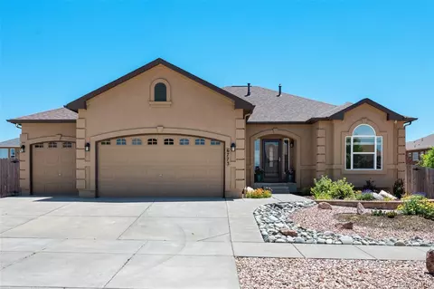 6773 Mustang Rim Dr, Colorado Springs, CO 80923