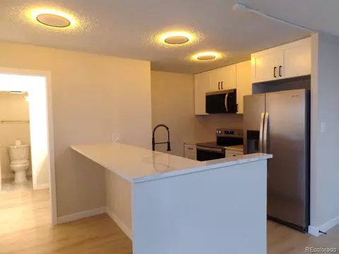 2880 S Locust St #303S, Denver, CO 80222