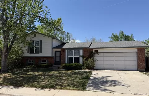 8975 W Teton Cir, Littleton, CO 80128