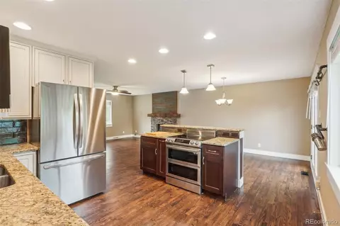 Kitchen - 4293 Graham Ct, Boulder, CO 80305 photo 4 of 4