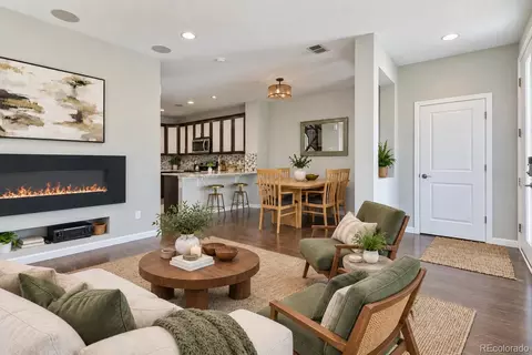 9050 E Caley Way, Englewood, CO 80111
