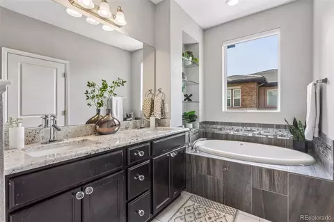 Bath - 9050 E Caley Way, Englewood, CO 80111 photo 3 of 8