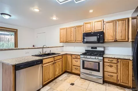 Kitchen - 30520 Rand Rd, Conifer, CO 80433 photo 2 of 2