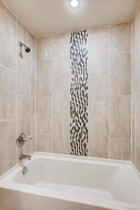 2812 Stout St, Denver, CO 80205 photo 17