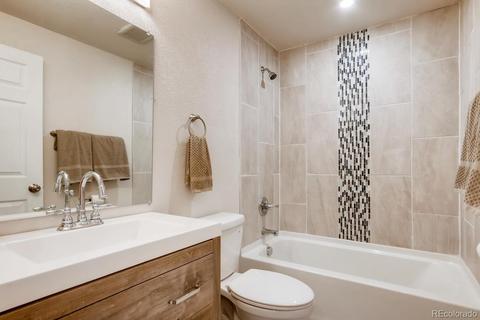 2812 Stout St, Denver, CO 80205 photo 16