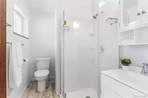 Bath - 9061 Rex Ln, Conifer, CO 80433 photo 2 of 3