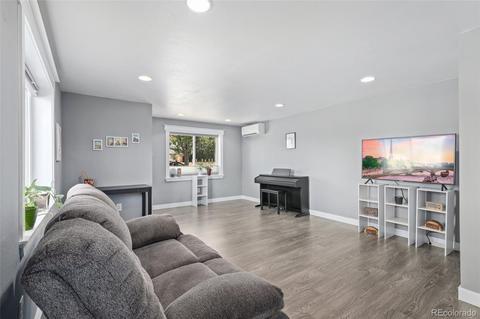 3653 Monroe St, Denver, CO 80205 photo 3