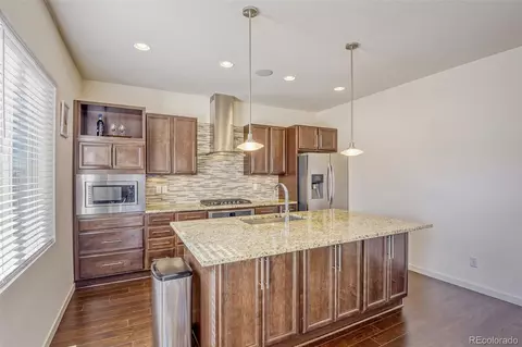 Kitchen - 10890 Touchstone Loop, Parker, CO 80134 photo 2 of 3