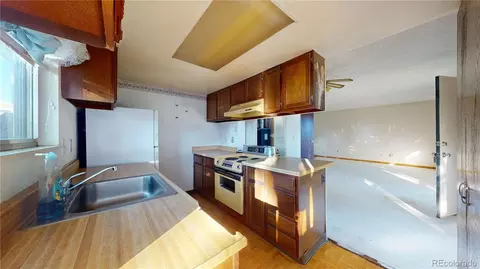 Kitchen - 10001 Evans Ave #83A, Aurora, CO 80247 photo 2 of 2
