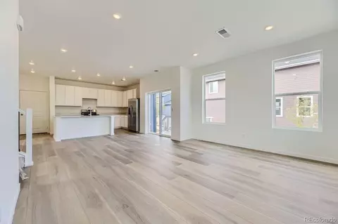 600 Aspen Ave, Bennett, CO 80102 photo 3