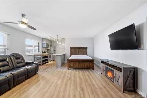 855 N Pennsylvania St #208, Denver, CO 80203