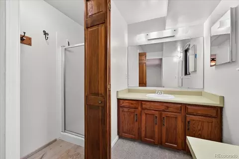 Bath - 14702 Eldorado Dr, Aurora, CO 80014 photo 3 of 5