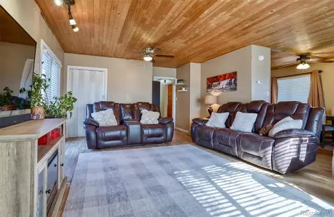 693 E Ave, Limon, CO 80828 photo 4
