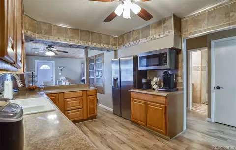 693 E Ave, Limon, CO 80828 photo 9