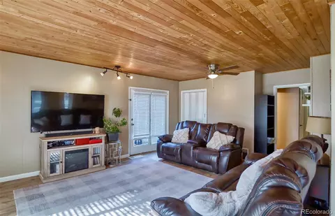 693 E Ave, Limon, CO 80828 photo 3