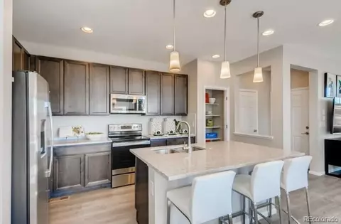 Kitchen - 23772 E 33rd Pl, Aurora, CO 80019 photo 4 of 5