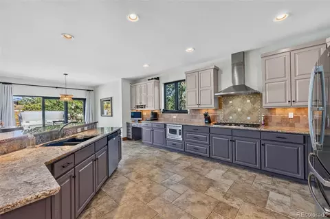 Kitchen - 10 Dylan Ct, Dillon, CO 80435 photo 3 of 5