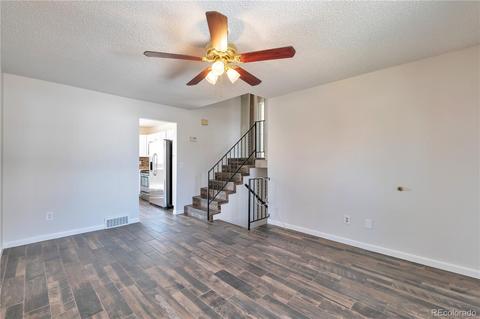 20306 E Batavia Dr, Aurora, CO 80011 photo 2