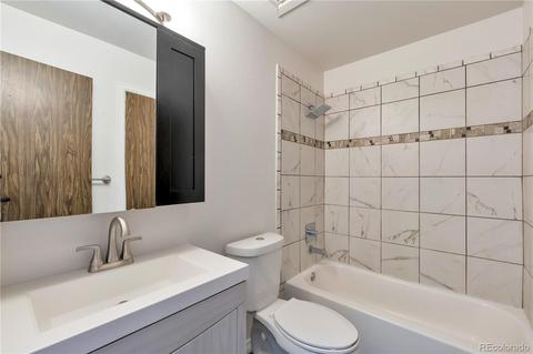 20306 E Batavia Dr, Aurora, CO 80011 photo 7