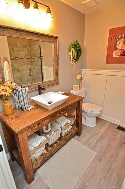 535 Columbine Dr, Bennett, CO 80102 photo 17