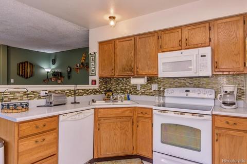 19403 E 42nd Ave, Denver, CO 80249 photo 4